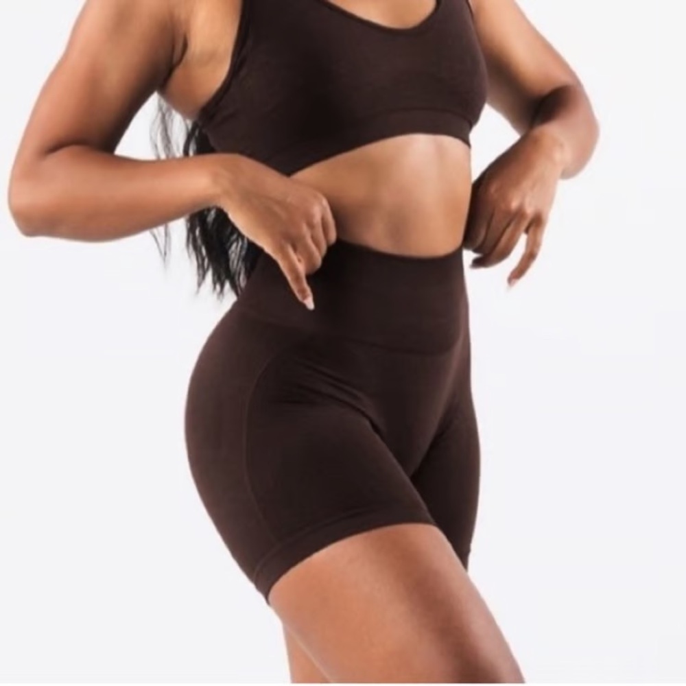 Alphalete Amplify Contour Short 5"